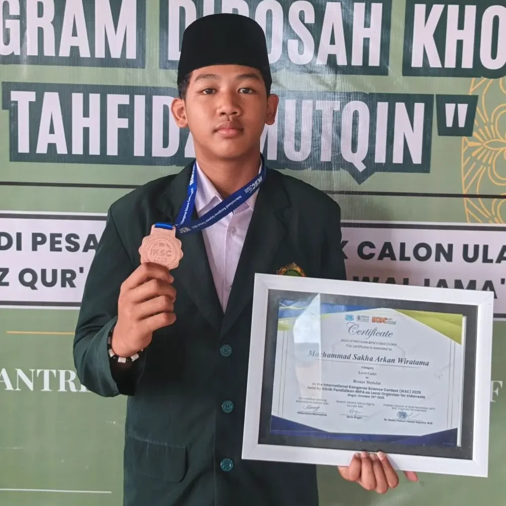 Ananda Mochammad Sakha Arkan Wiratama (Kelas 7 SMP _ Mustawa I)