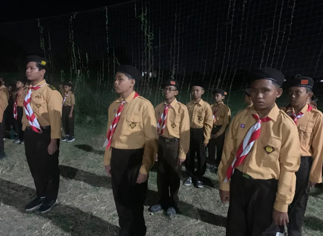 Ma'had Wakaf Al Izzah SMP Bina Insan Mandiri Kampus II Tafaqquh Fiddin and Quranic Leaders
